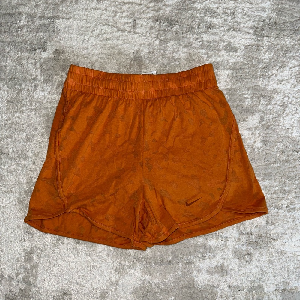 Girls Nike Print Training Shorts - Large